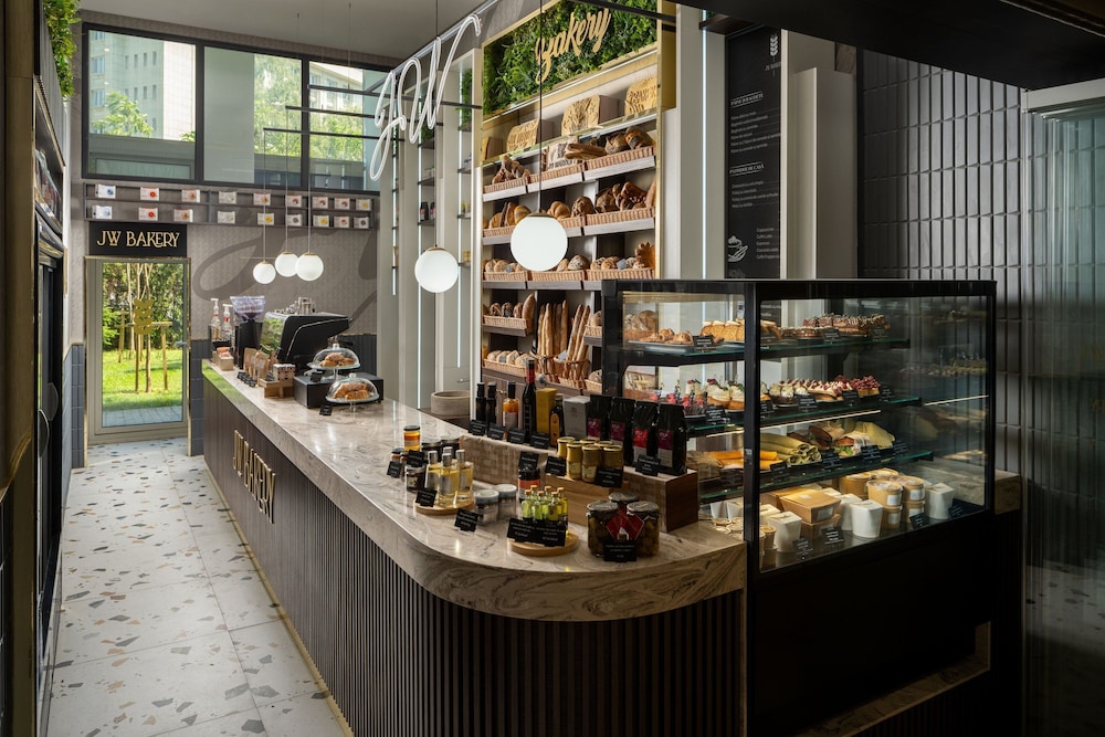 מזון ומשקאות