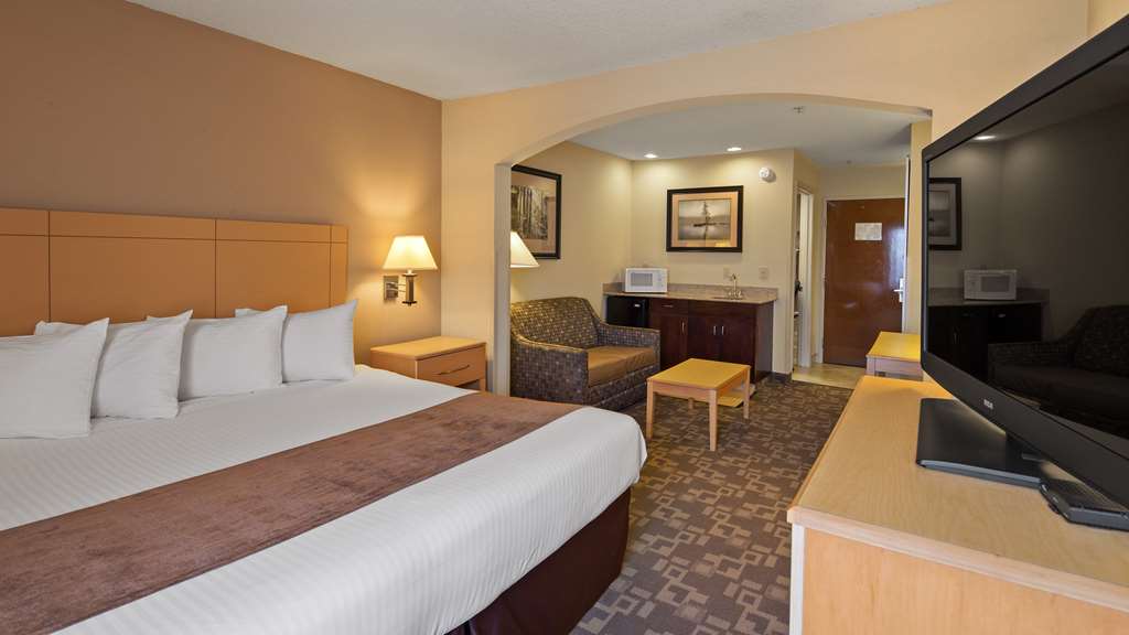 SureStay Plus Hotel by Best Western Roanoke Rapids I 95 - photo 16