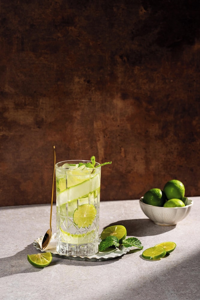 מזון ומשקאות