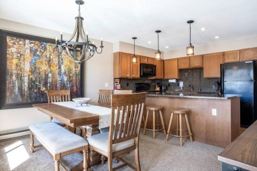 4812 Salt Lick - photo 5