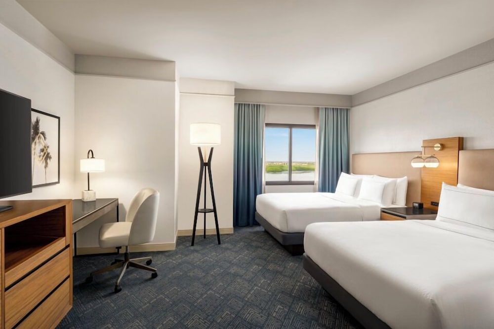 DoubleTree by Hilton Tampa Rocky Point Waterfront - photo 24