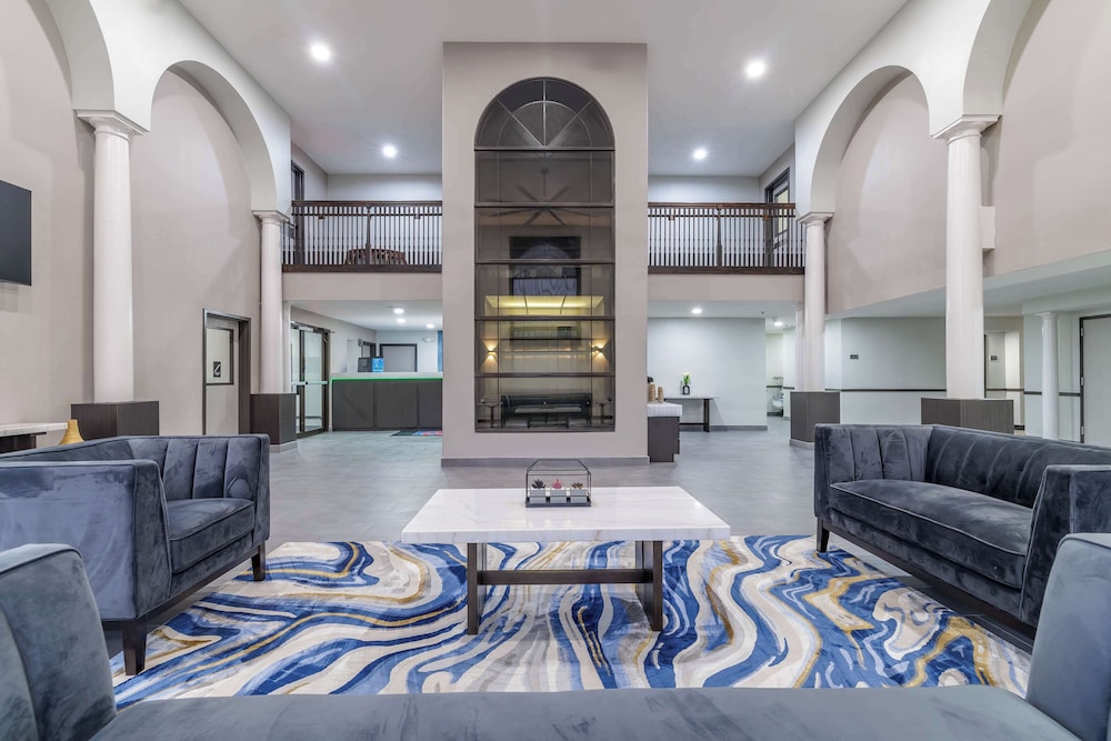 Studio 6 Suites Brenham TX — Brenham — photo 4