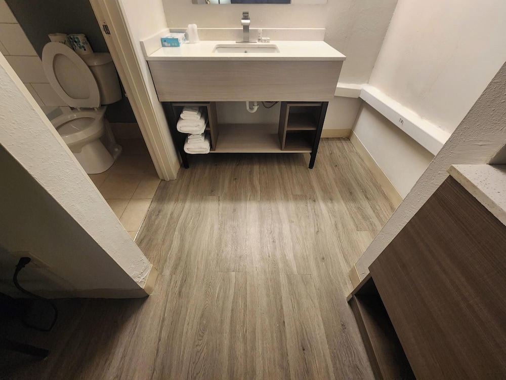 Extended Stay America Select Suites Sterling - photo 13