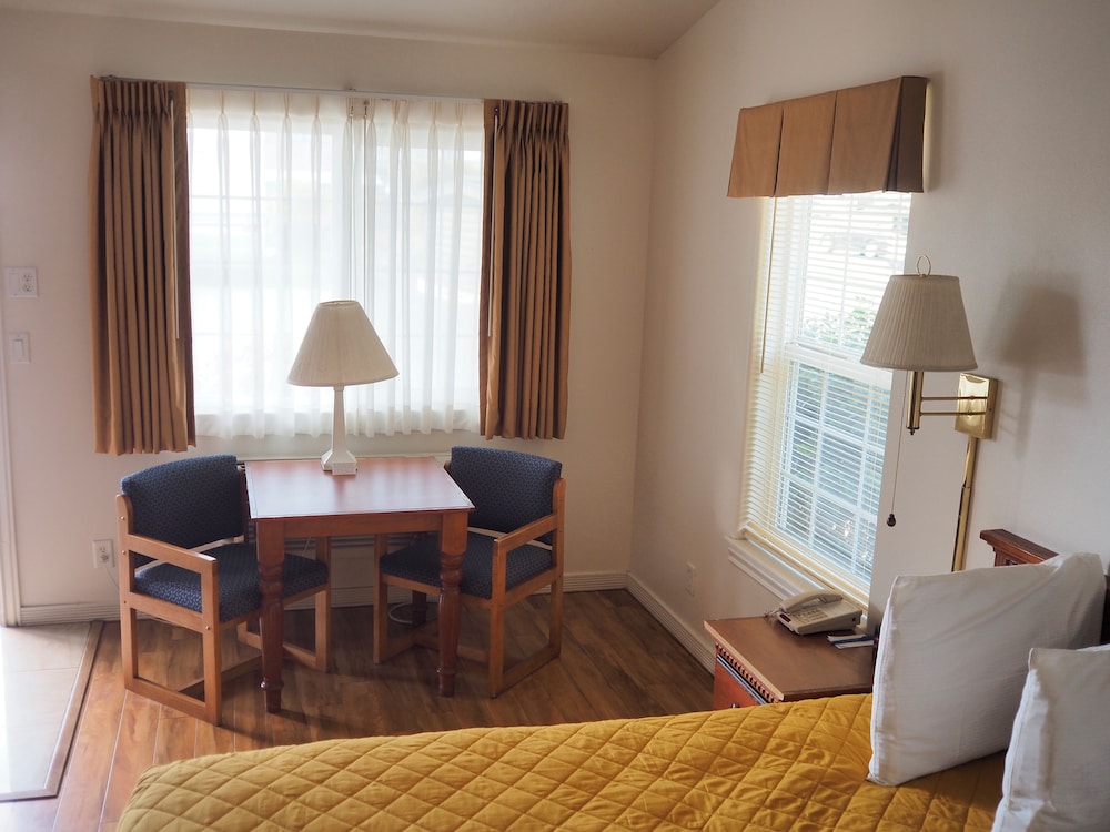 Wild Rivers Motor Lodge - photo 5