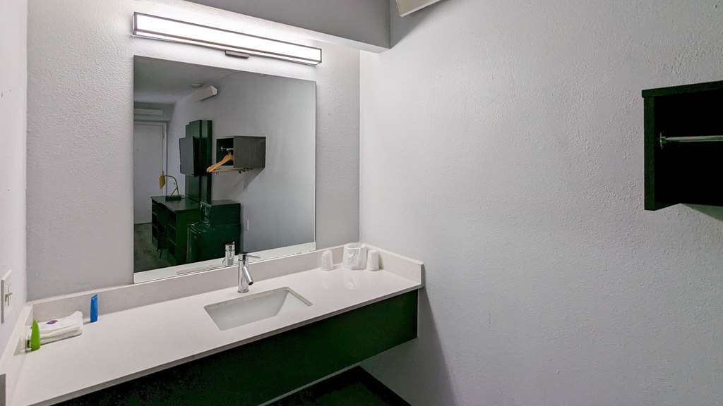 Motel 6 Nashua NH North - photo 8