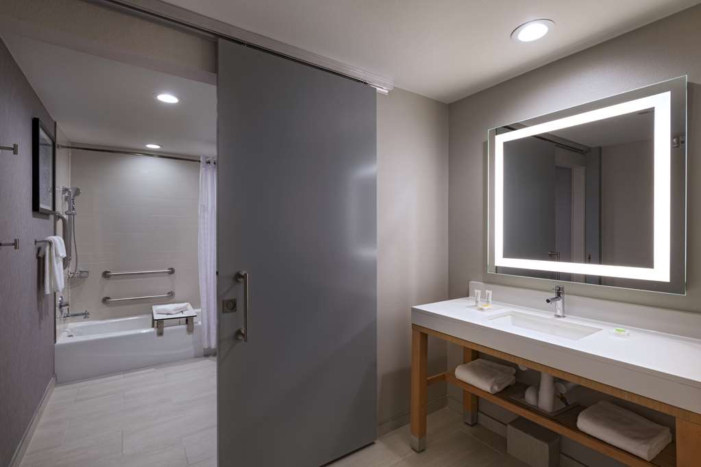 Hyatt Place Austin Lake Travis Four Points - photo 21