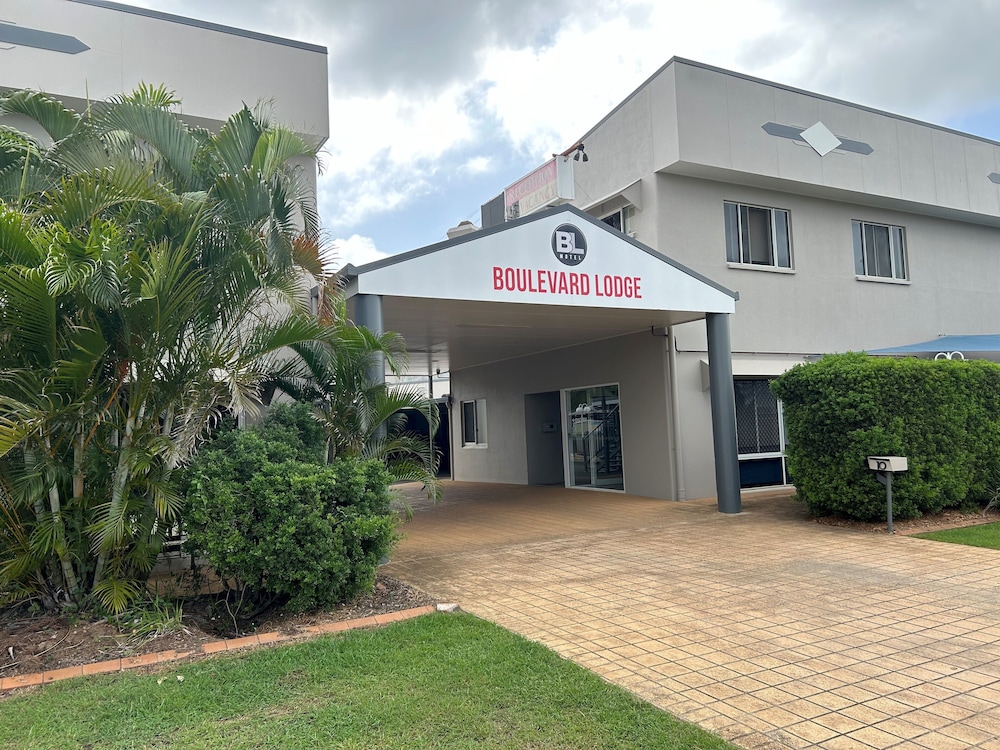 Boulevard Lodge — 4-Star Luxury Hotel in Kensington, Australia