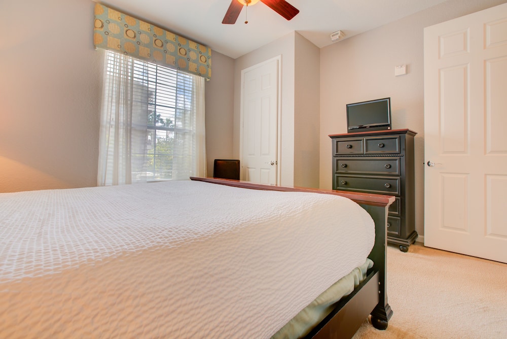Lakefront Luxury - photo 42