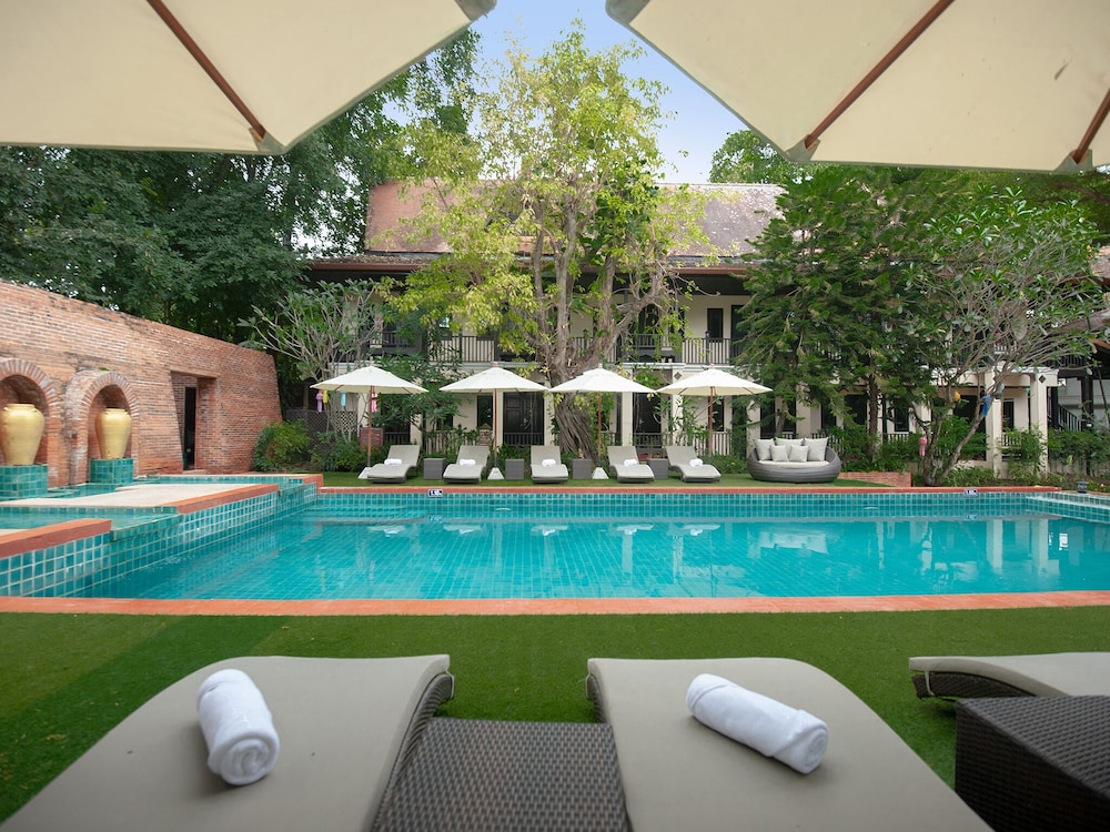 B2 Suthep Night Market Premier Resort in Chiang Mai, Thailand