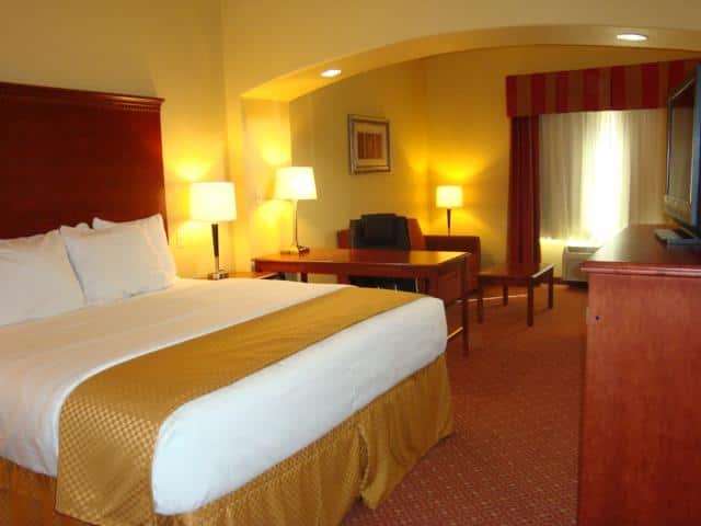 La Quinta Inn & Suites by Wyndham Fairfield TX - photo 17