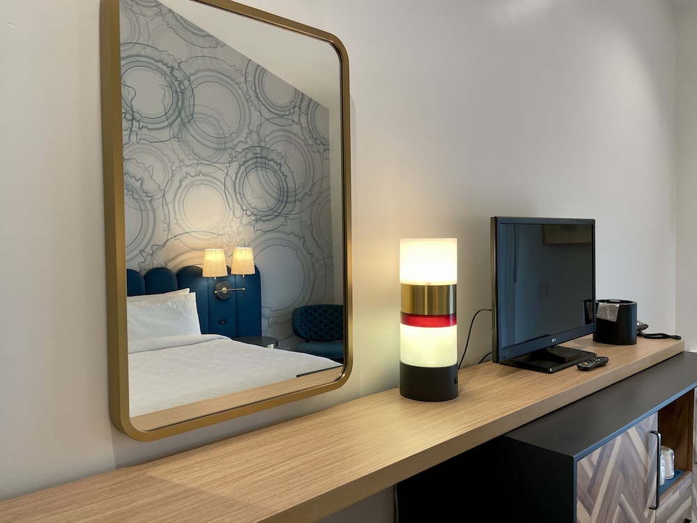 Catalina Canyon Inn - photo 4