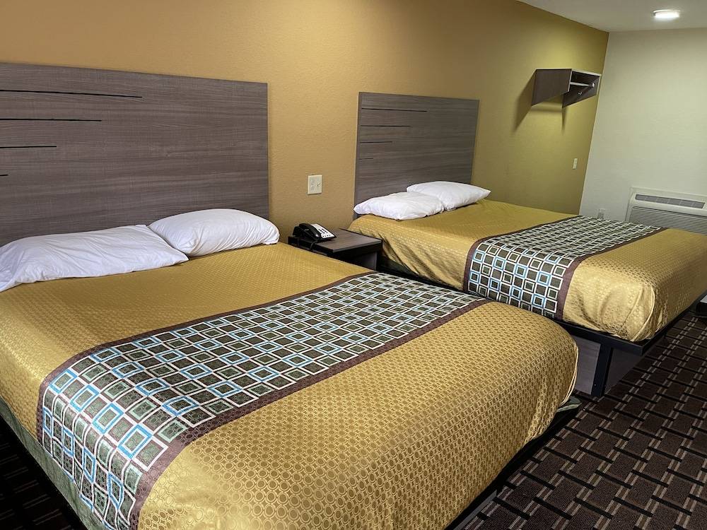 Americas Best Value Inn Alexandria - photo 4