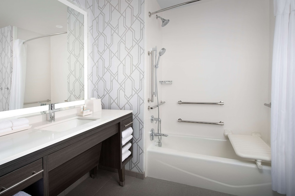 Home2 Suites by Hilton Denver Central Park - photo 32