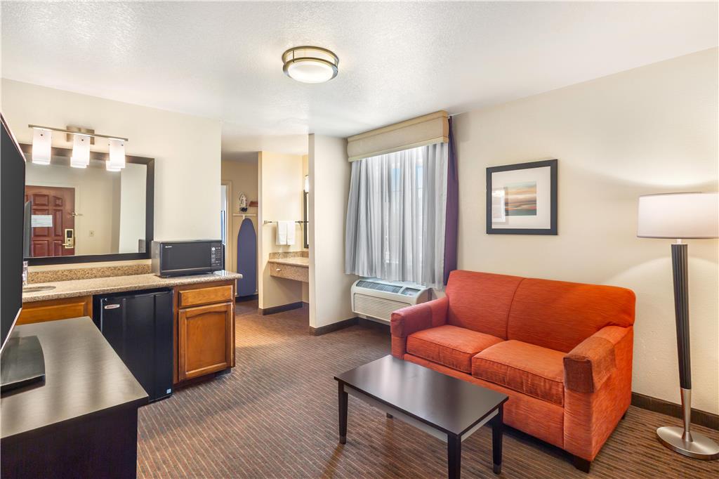Best Western Luxury Inn - photo 28