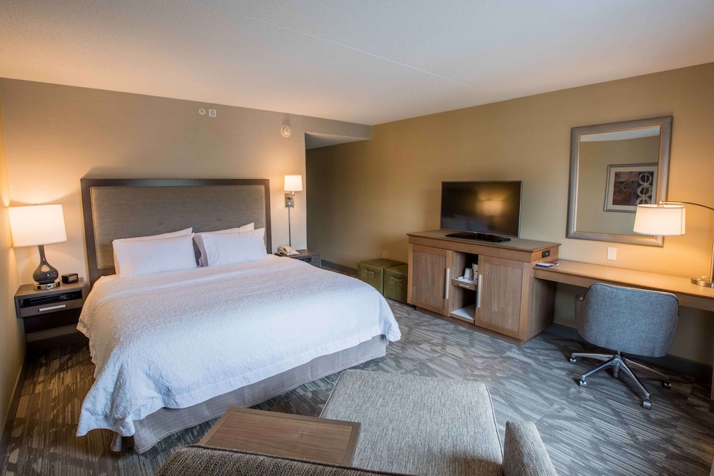Hampton Inn & Suites Tilton - photo 12