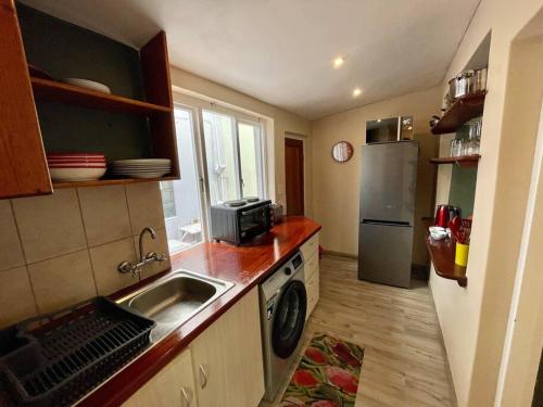 1BR Cottage Pvt Entry Load Shed Ready Book Now