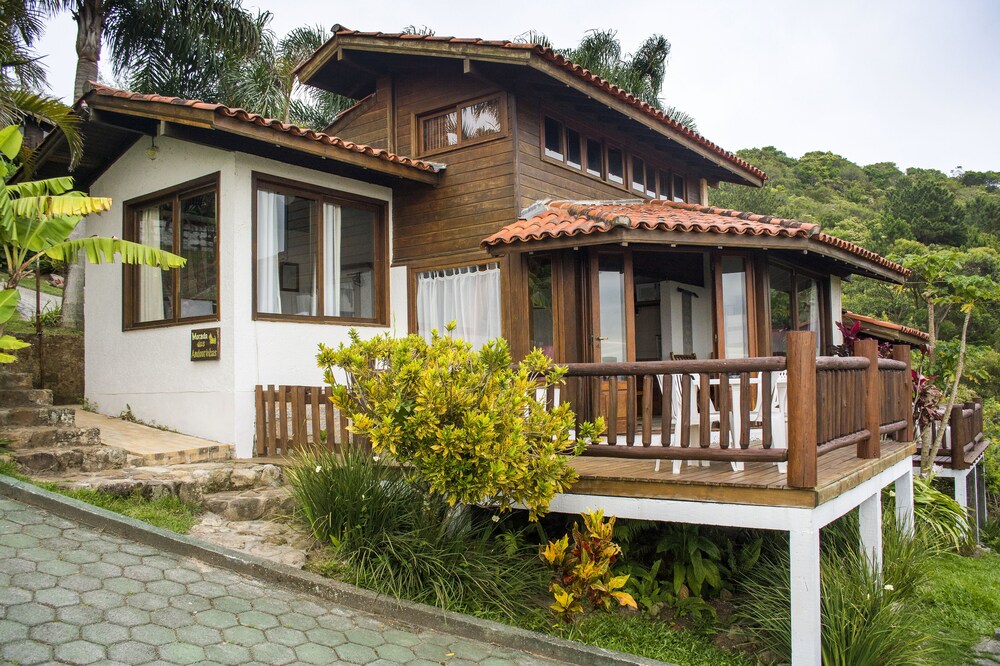 Pousada Moradas da Silveira - last minute hotel in Florianopolis