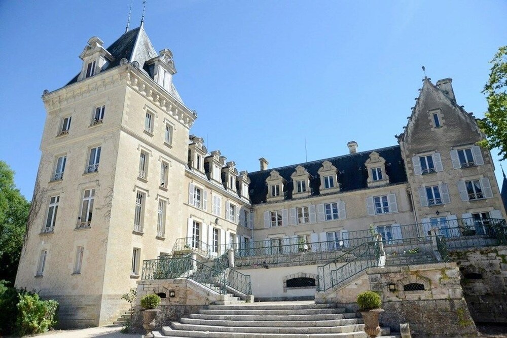 Château de Blet — 4-Star Luxury Hotel in Blaye, France