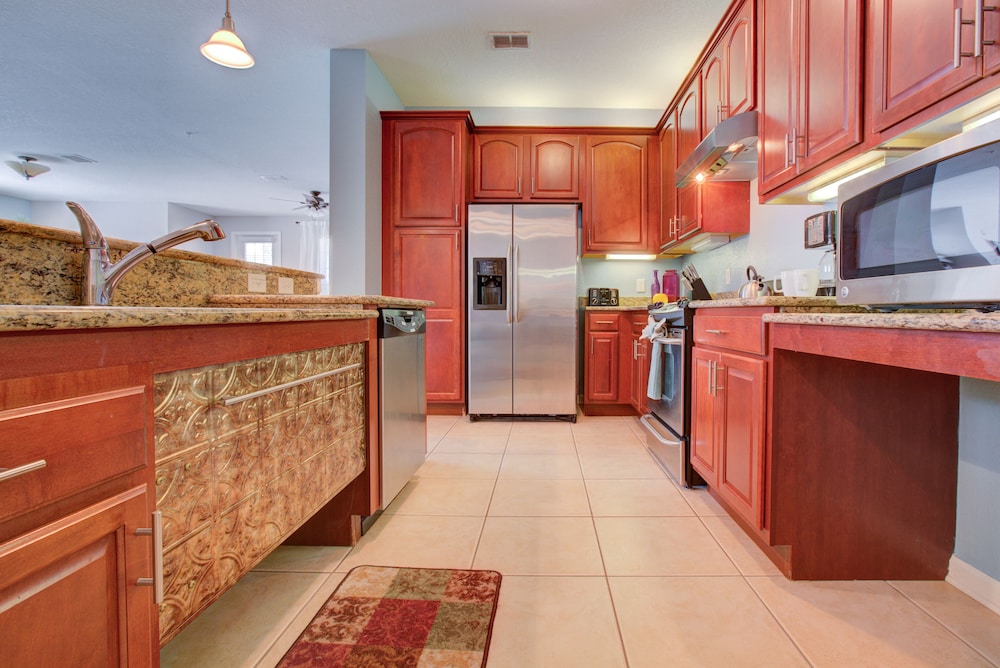 Lakefront Luxury - photo 43