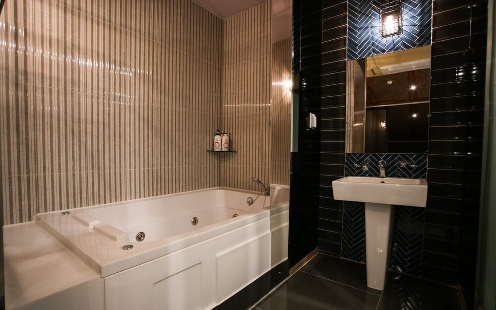 Yeoju Dubai Self Check in Motel in Yeoju, South Korea