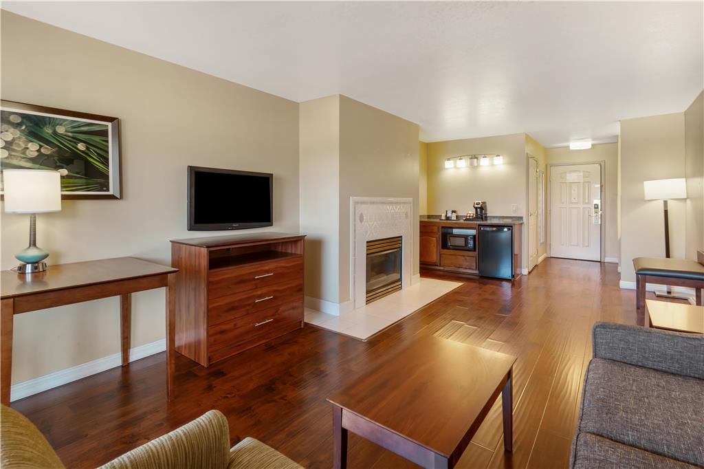 Best Western Plus John Jay Inn & Suites - photo 24
