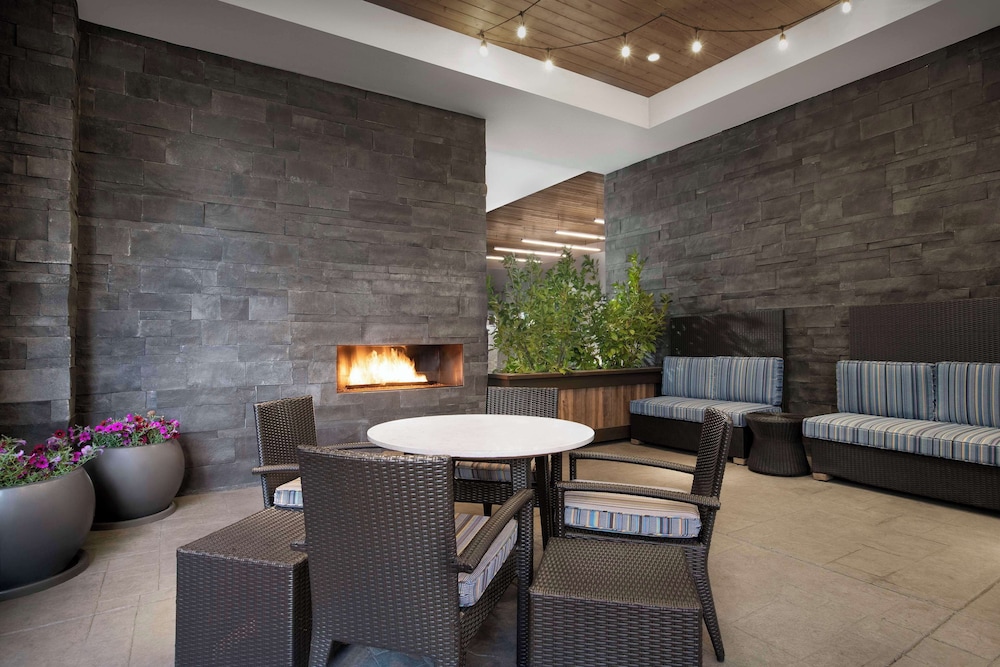 Home2 Suites by Hilton Eugene Downtown University Area - photo 34