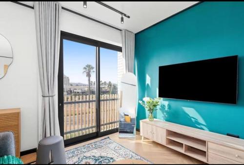 Luxe at Nine Palms Near Canal Walk