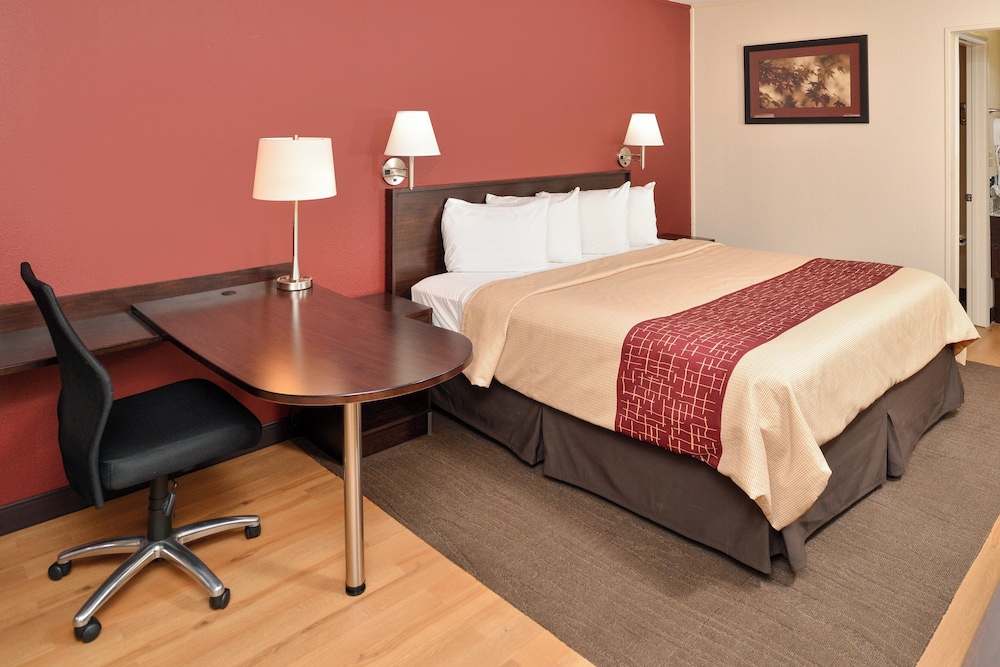 Red Roof Inn Marietta - photo 8