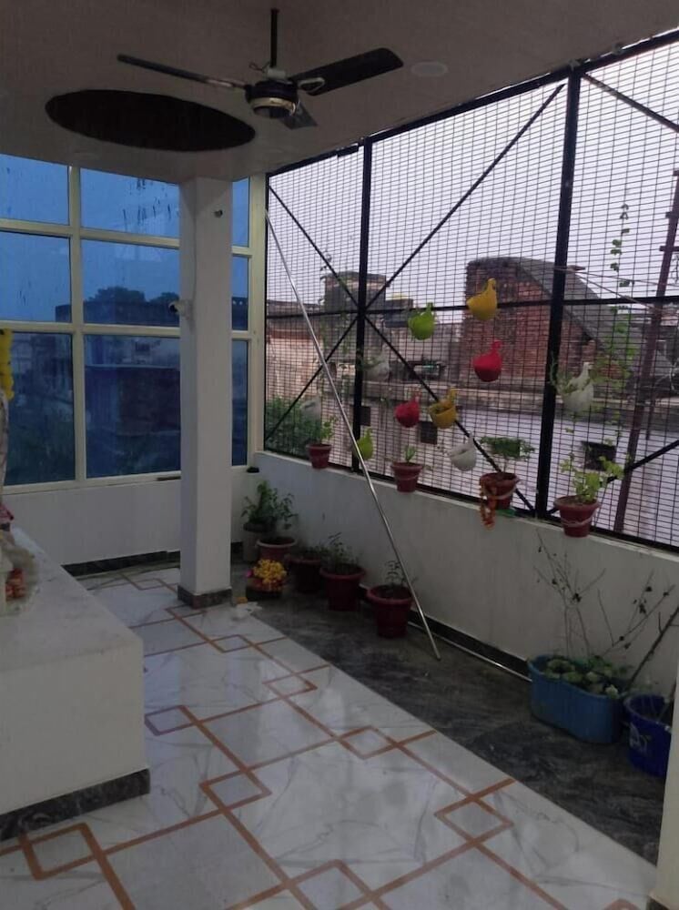 Hotel Yash Dham - carbon neutral hotel in Ajodhya