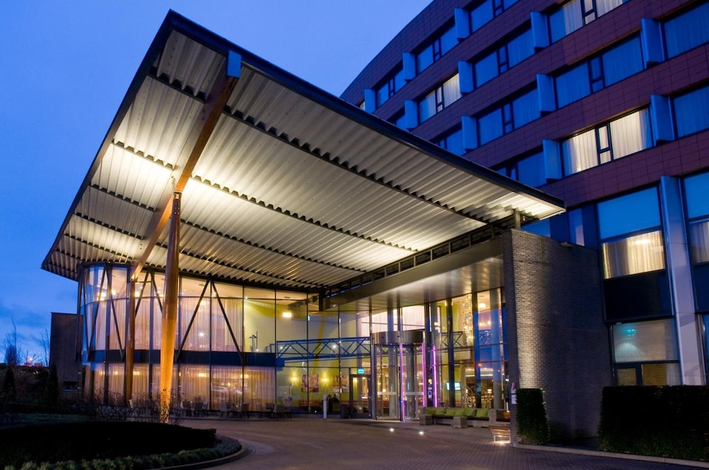 Van der Valk Hotel Ridderkerk — 4-Star Luxury Hotel in Ridderkerk, Netherlands