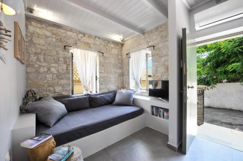 Alia Studios — 4-Star Luxury Hotel in Gaios, Greece