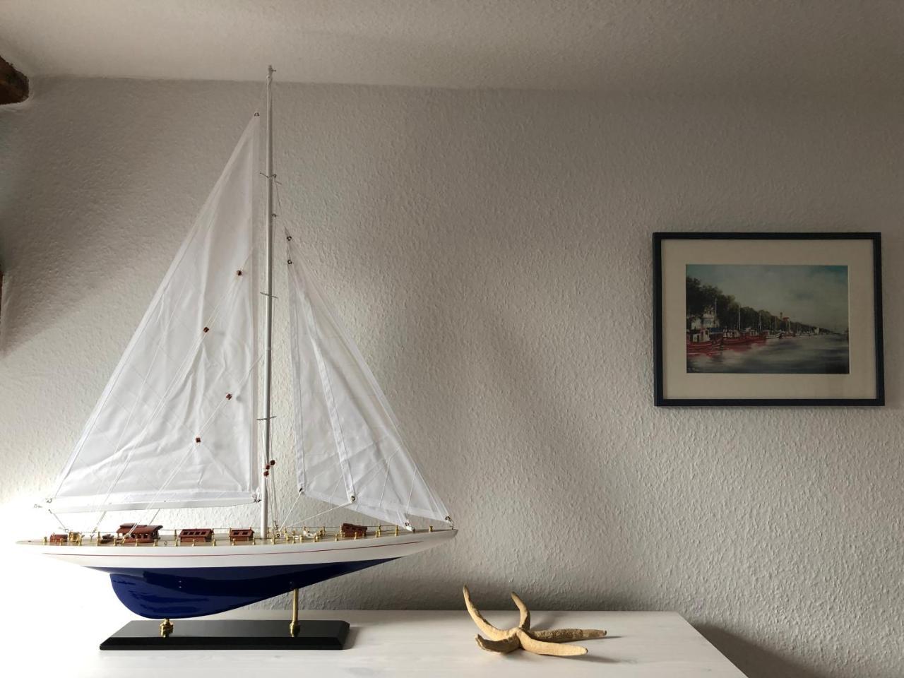 Ankerplatz Warnemünde Direkte Strandnähe mit Leuchtturmblick — 4-Star Luxury Hotel in Rostock, Germany
