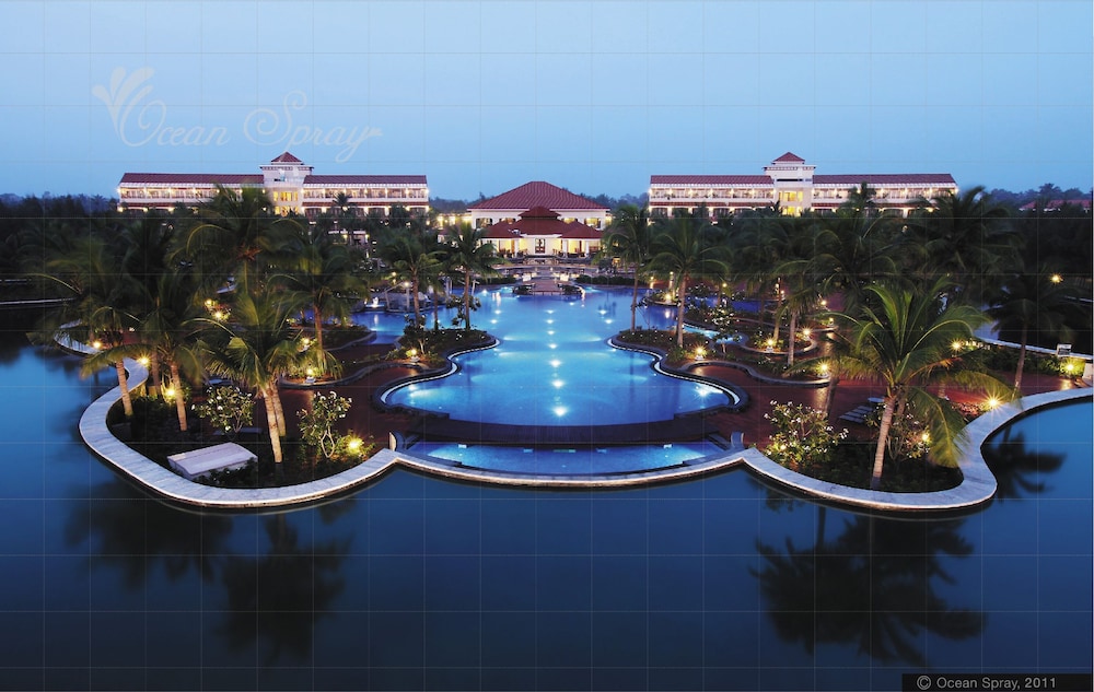 Bonjour Bonheur Ocean Spray in Marakkanam, India