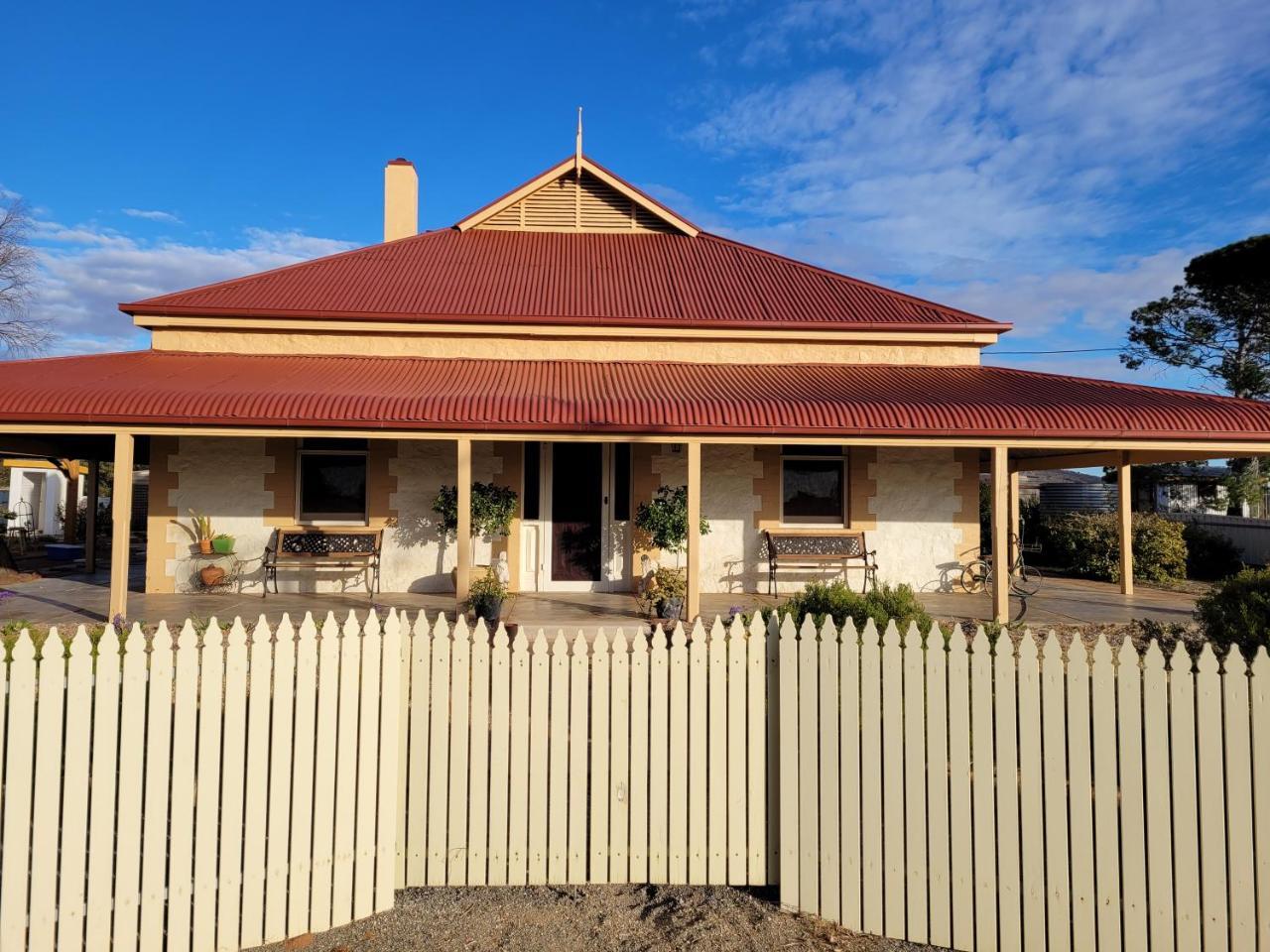 Sunset Ridge Accommodation Rockville Homestead — hotel in Hawker