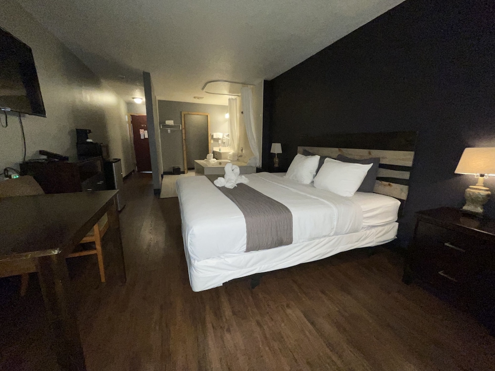 Sunnyside Inn & Suites - photo 29