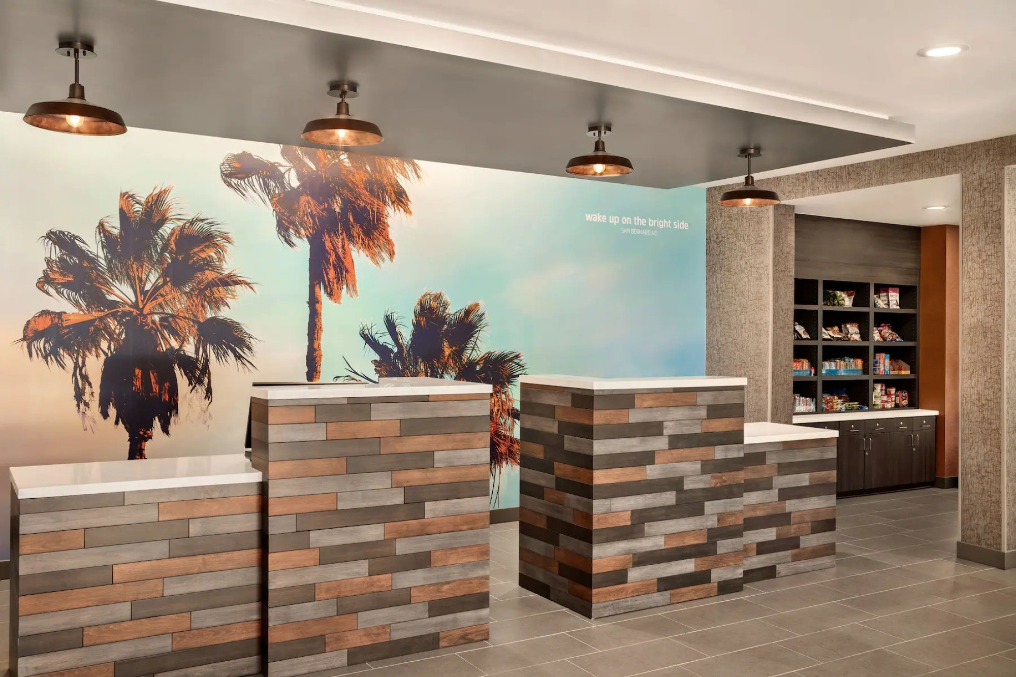 La Quinta Inn & Suites by Wyndham San Bernardino - photo 4