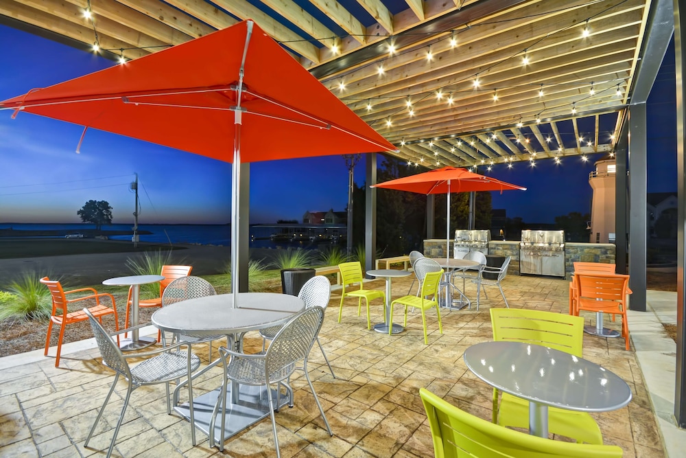 Home2 Suites by Hilton Decatur Ingalls Harbor - photo 42