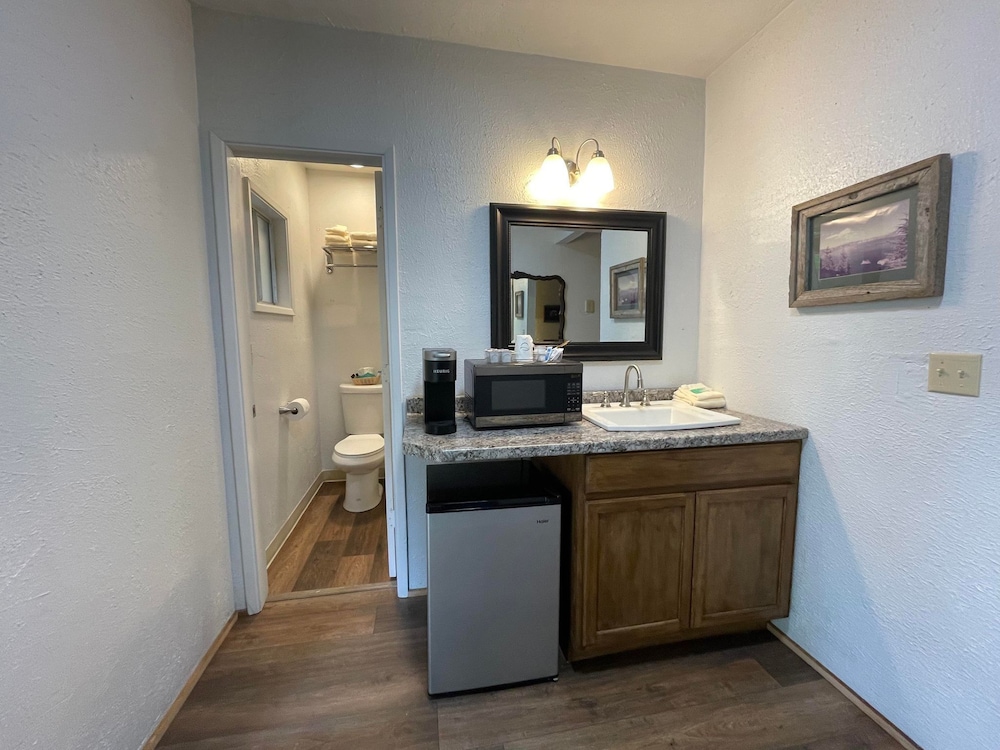 Riverfront Lodging - photo 48