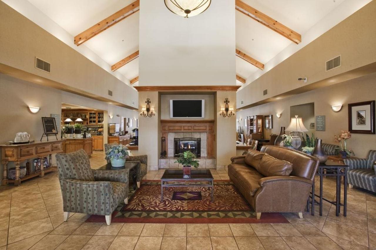 Homewood Suites by Hilton Phoenix Biltmore - photo 4