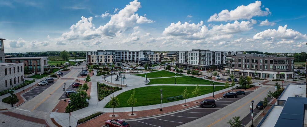 TownePlace Suites by Marriott Milwaukee Oak Creek - photo 55