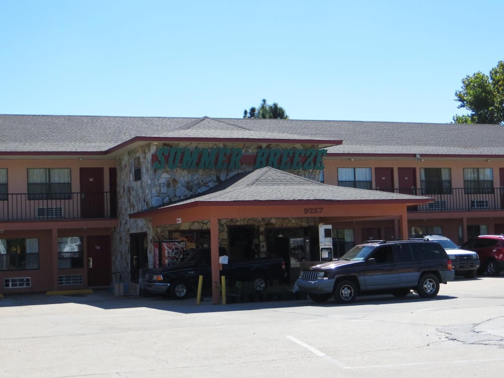 Summer Breeze Motel - photo 42
