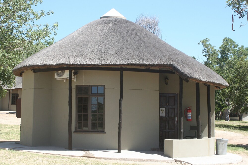 Distinctly Africa Manyeleti in Randburg, South Africa