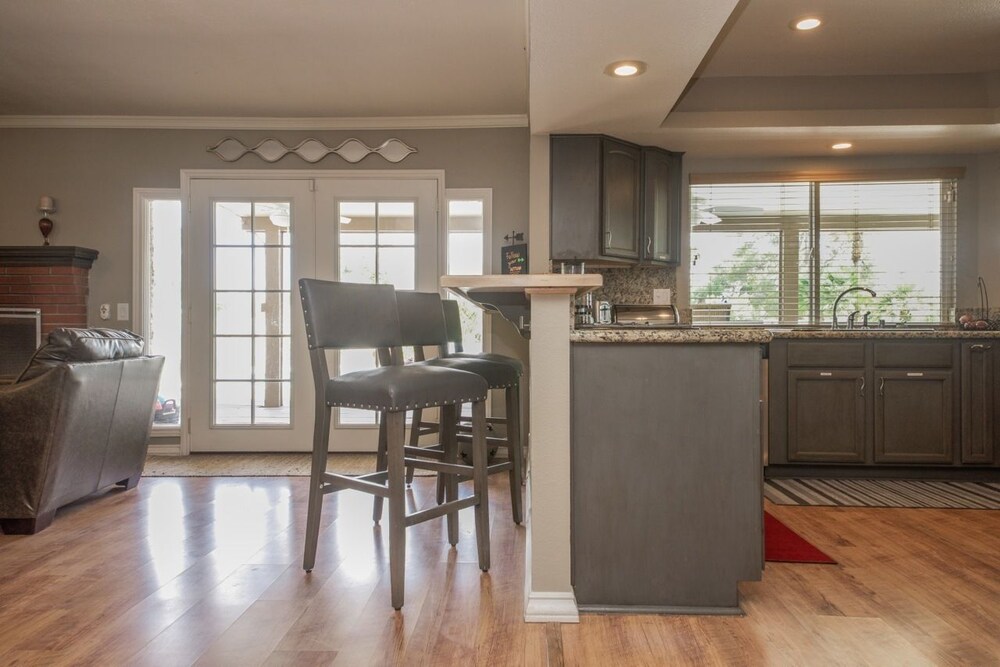Luxurious 6BR 7min to Las Vegas Strip