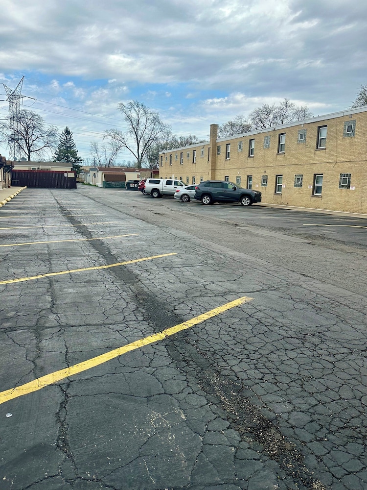 Des Plaines Motel By OYO O'Hare Airport Chicago - photo 33