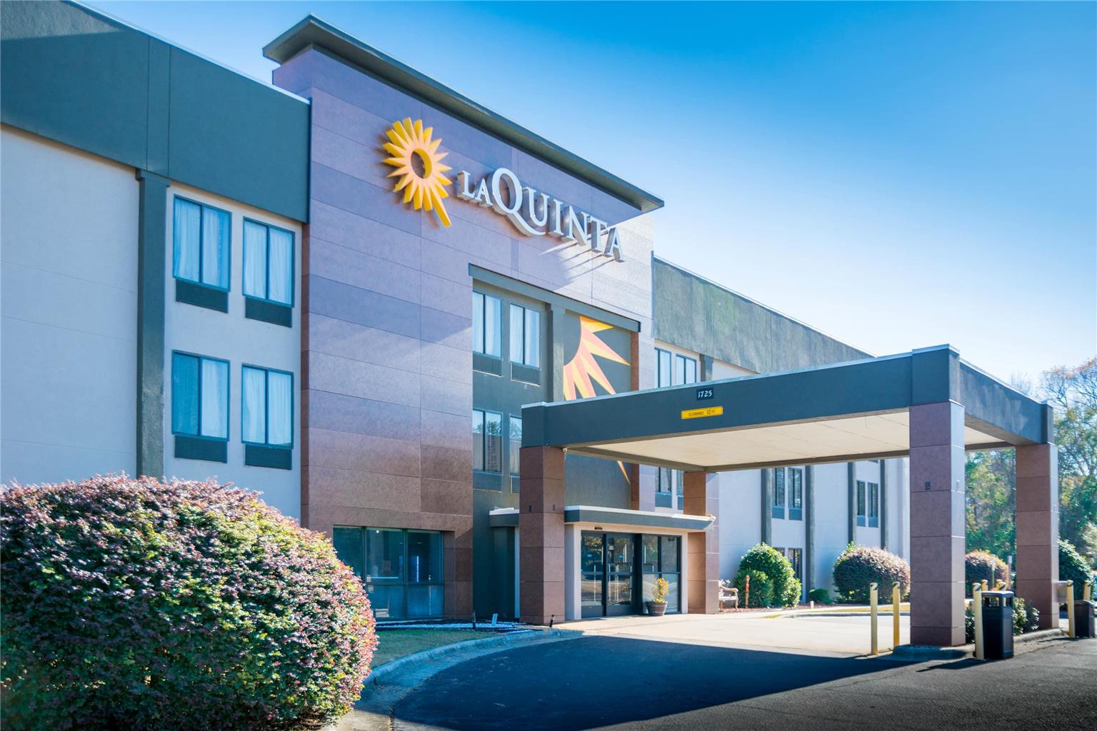La Quinta Inn & Suites by Wyndham Fayetteville I 95 in Fayetteville, United States