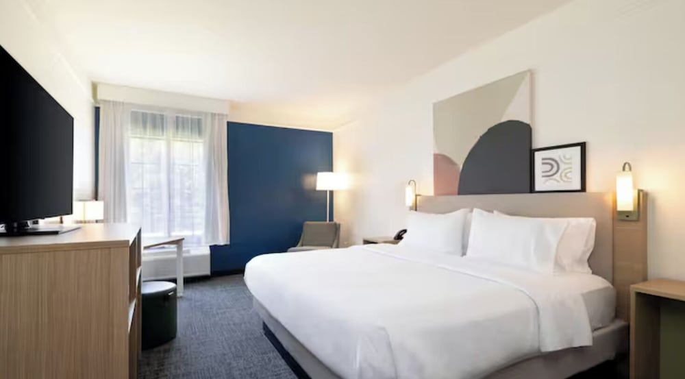 Best Western Plus North Savannah - photo 5