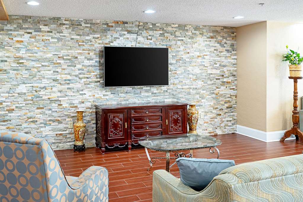 Quality Inn & Suites Robbinsville - photo 7