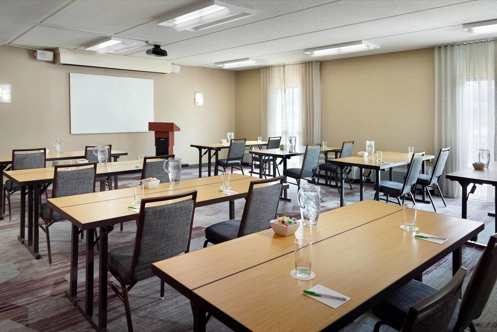 Courtyard by Marriott Raleigh Midtown - photo 23