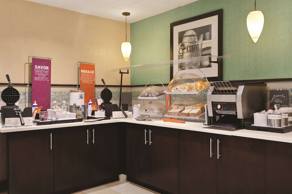 Hampton Inn Orlando International Drive Convention Center - photo 32