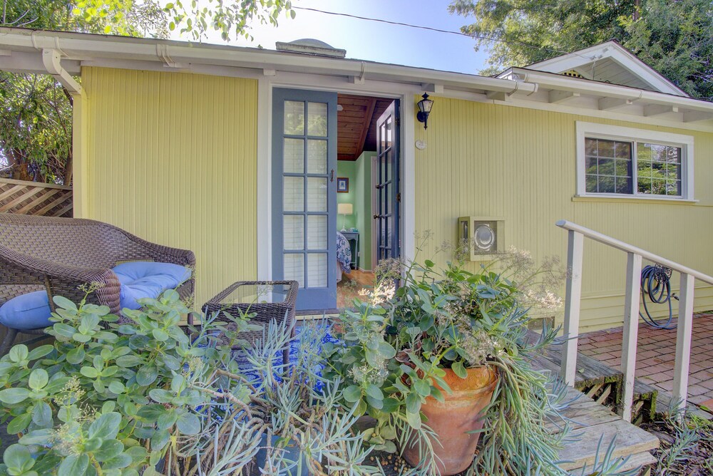 Secret Garden Inn and Cottages - photo 50